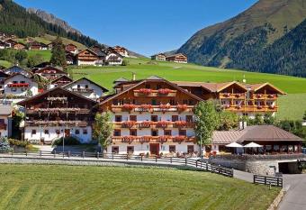 Hotel Hofmann has Balcony rooms