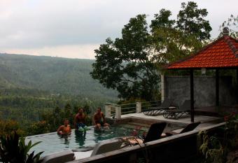 Puri Alam Bali has Balcony rooms