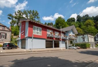 Haller Hotel Garni has Balcony rooms