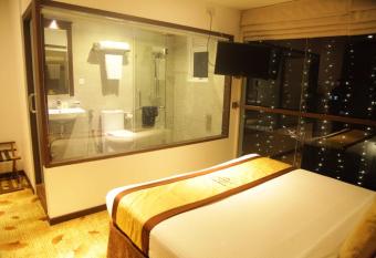 City Hotel Colombo 02 has Balcony rooms