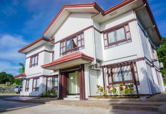 Veranda Suites and Restaurant has Balcony rooms