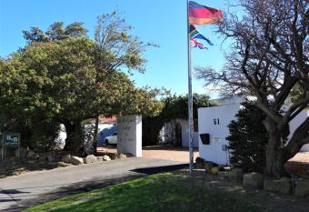 Be My Guest Lodge has Balcony rooms