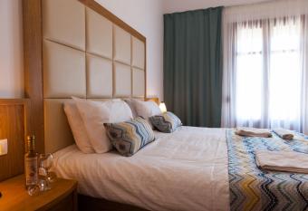 Pallazzo Fortezza has Balcony rooms