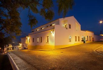 Betica Hotel Rural allows 18 year olds to book a room