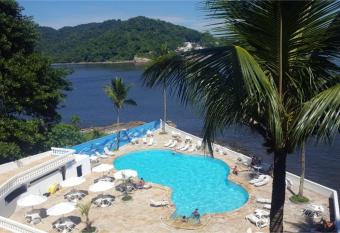 Ilha Porchat Hotel allows 18 year olds to book a room