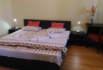 Edelweiss guesthouse, glamping and camping allows 18 year olds to book a room