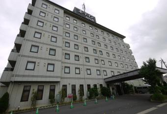 Hotel Route-Inn Yokkaichi has Smoking rooms