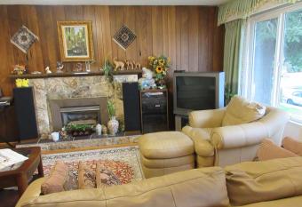 Quite House near the Vancouver Airport allows 18 year olds to book a room