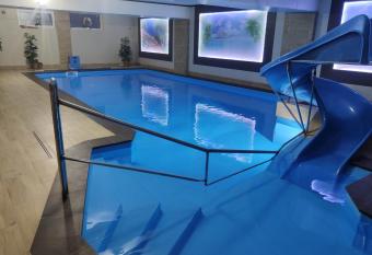 OW Sargus has Balcony rooms