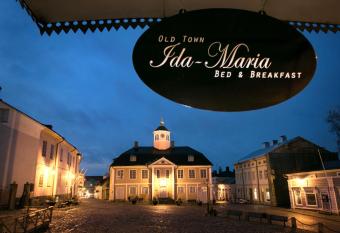 Old Town B&B Ida-Maria has Balcony rooms