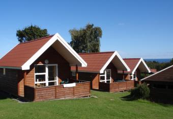 Sandkaas Family Camping & Cottages has Balcony rooms