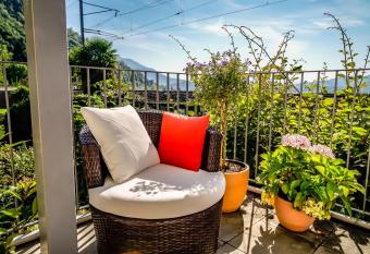 Zug Business Room Breathtaking View has Balcony rooms