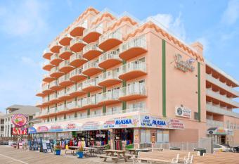 Paradise Plaza Inn has Balcony rooms