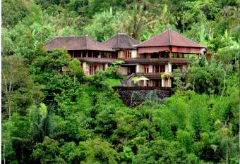 Villa Wastra has Balcony rooms