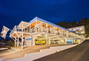 Austria Motel allows 18 year olds to book a room