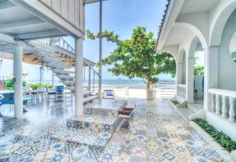 Khao Tao Beach Lodge Old Siam has Balcony rooms