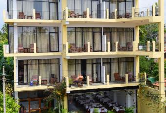 Chaaya inn Hotel has Balcony rooms