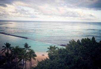 Waikiki OCEAN VIEW FREEPARKING has Balcony rooms