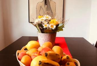 Poetry Apartment has rooms with a private hot tub