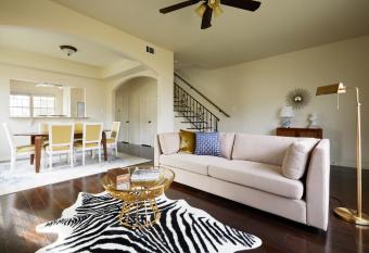 Sonder Trem   allows 18 year olds to book a room