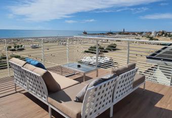 Hotel Doriana has Balcony rooms