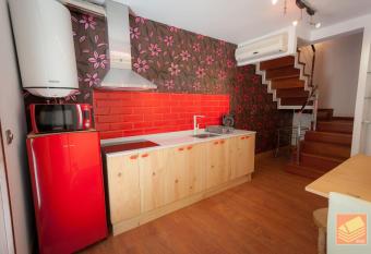 Tr  plex del Outeiro  has Balcony rooms