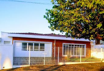 Deck Hostel Taquaral allows 18 year olds to book a room