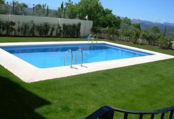 Villa Roble has Balcony rooms