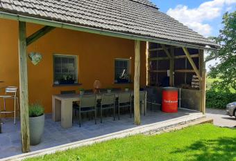 Vakantiehuis De Lounge has Balcony rooms