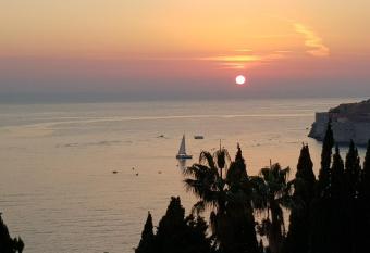 Apartments Sv.Jakov has Balcony rooms