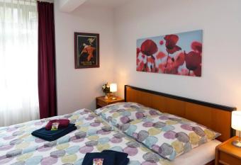 Parkblick Appartement - Entspannung pur! allows 18 year olds to book a room