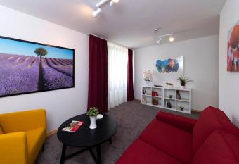 Bergblick Appartement allows 18 year olds to book a room