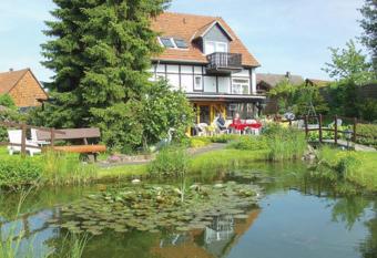 Hotel Auf Dem Langenhof Wunstorf has Balcony rooms