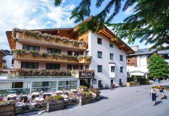 Hotel Diana has Balcony rooms