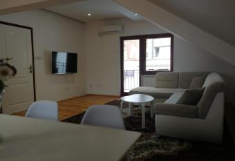 Apartmani   okovi   has Balcony rooms