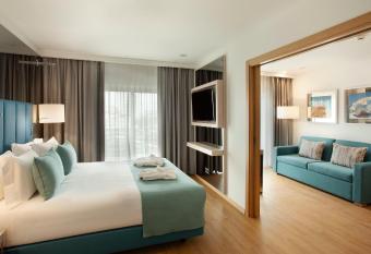 TURIM Presidente Hotel allows 18 year olds to book a room