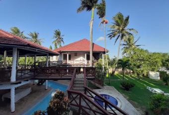 Buddha s Tree has Smoking rooms