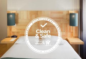 Boavista Guest House allows 18 year olds to book a room