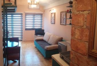 Bolonja has Balcony rooms