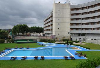 Grande Hotel Dom Dinis allows 18 year olds to book a room