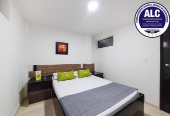 Ayenda 1122 Victoria allows 18 year olds to book a room