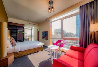 Campanile Casablanca Centre Ville allows 18 year olds to book a room