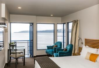 Clearwater Motor Lodge has Balcony rooms