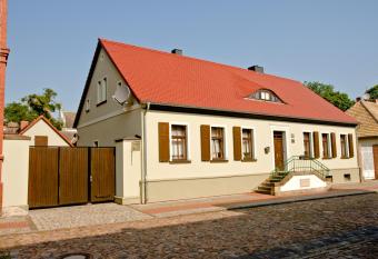 Ferienwohnung Matthission allows 18 year olds to book a room