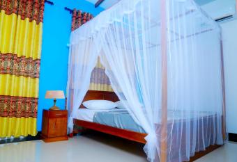 villa surendra has Smoking/Balcony rooms