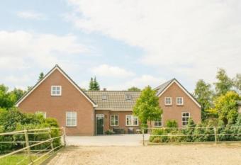 B&B De Raamberg has Balcony rooms