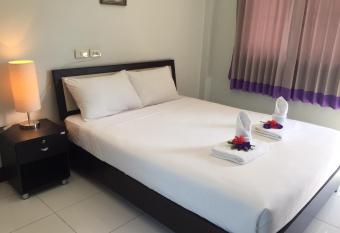 Ben Guesthouse allows 18 year olds to book a room