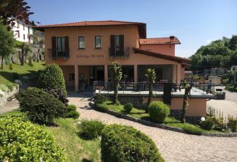 Albergo Breglia has Balcony rooms