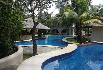 Coconut Lodge Resort allows 18 year olds to book a room