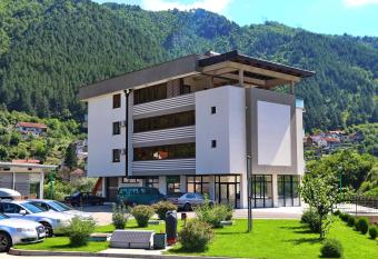 Apartmani Lux Novali   has Balcony rooms